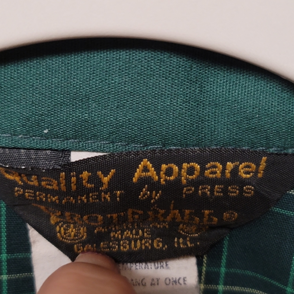 Vintage John Deere Snap Short Sleeve Green Plaid Shirt - Picture 8 of 9
